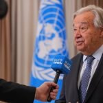 Exkluzív: Guterres kéri a világ vezetőit, hogy „állítsák le ezt az őrületet” és a háborúkat