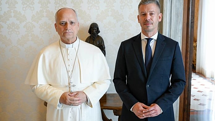 Magánaudiencián fogadta Magyar Péter miniszterelnököt XIV. Leó pápa