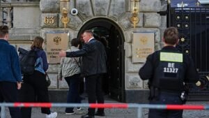 Külföldön szavazó oroszok nyolc az egyhez elutasítják Putyin pártját, szemben a hivatalos adatokkal