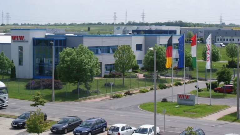 Bezár egy győri autóipari cég, közel félezer ember veszíti el a munkáját