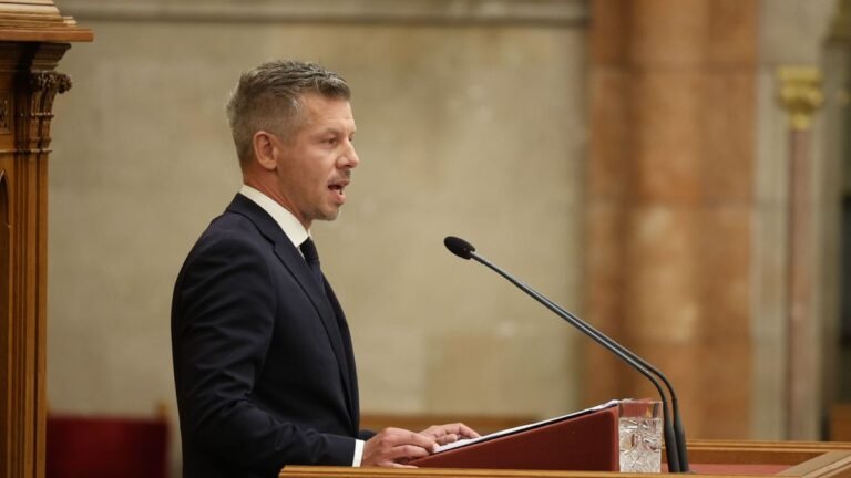 „Mizu? A bűnpártolás szót ismeritek?” – nyílt hadüzenetet küldött az ügyészeknek Magyar Péter