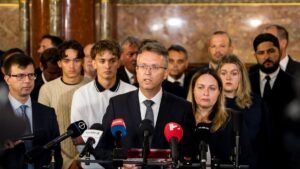 Fidesz: A mai nap a magyar demokrácia újabb mélypontja
