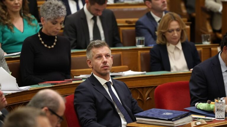 Magyar Péter börtönnel fenyegeti Orbán Viktort olyanért, amit ő maga tucatszor is elkövetett