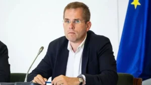 Ruff Bálint: Teljesen nyilvánossá kell tenni az ügynökaktákat