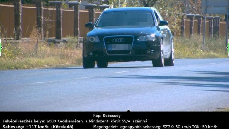 Alacsonyan szálltak az Audik és sisteregtek a traffipaxok az egyik vármegyében