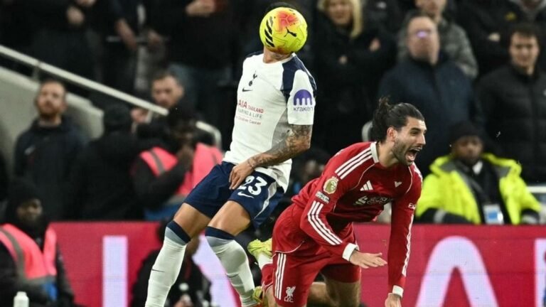 Liverpoolban állítják, Iraola nehéz döntés előtt áll Szoboszlai kapcsán
