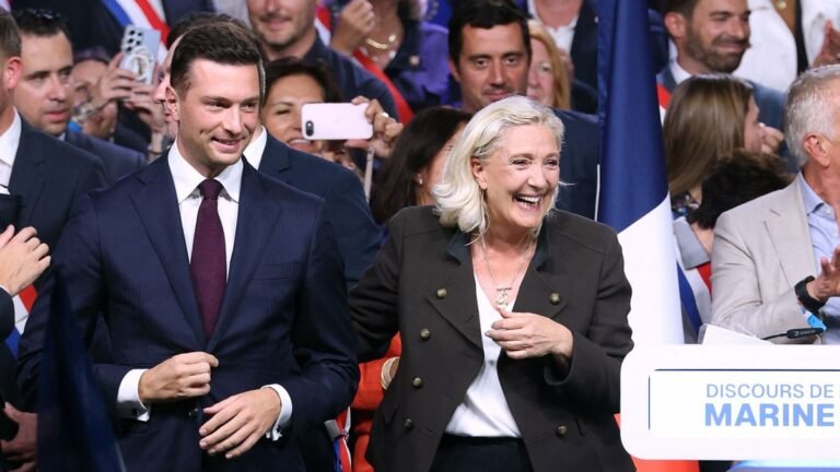 Le Penék újabb sikert értek el, egyre jobban aggódnak politikai ellenfeleik