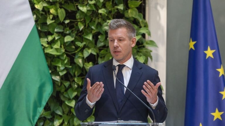 Államosítaná a dohányboltokat Magyar Péter, tárgyal a koncessziókról a kormány + élő videó