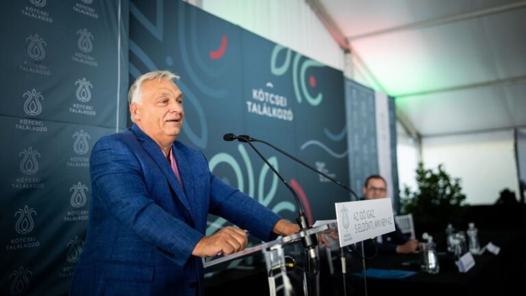 Orbán Viktor a Tisza közelgő megingásáról beszélt Kötcsén