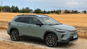Értékmegőrző – Toyota Corolla Cross 2.0 Hybrid teszt