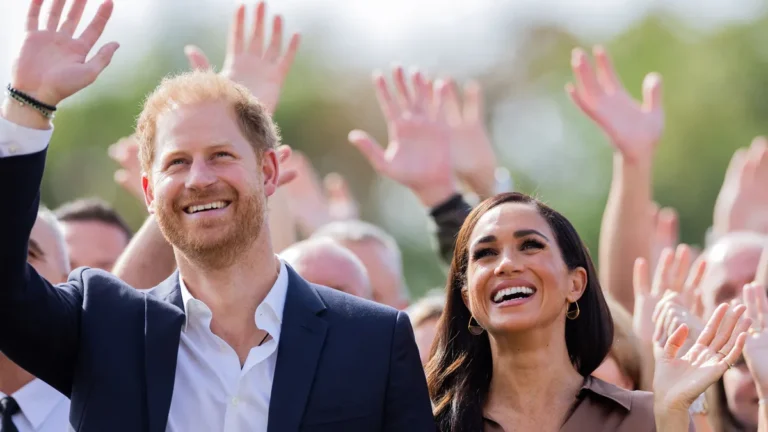 Alig tértek vissza, máris csomagolhat Harry herceg és Meghan Markle – ez áll a háttérben