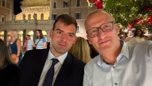 „Inkább gyónni kellene, nem hazudni” – felháborodott kommentelők fogadták Tarr Zoltán vatikáni szereplését