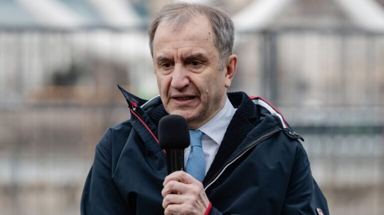 A Fidesz-KDNP lista 266. jelöltje kapta Lázár János parlamenti mandátumát