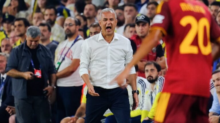 Topligás riválissal ikszelt, meccs után lemondott a BL-csapat edzője