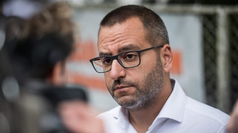 Milliárdok drónshow-ra, videókra, vitaestekre – hűtlen kezelés gyanúja miatt feljelentést tett a Miniszterelnökség a Szuverenitásvédelmi Hivatal kommunikációs költései miatt