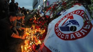 „Szeretünk, emlékezünk, gyászolunk” – tizenöt éve történt a hokitörténelem egyik legnagyobb tragédiája