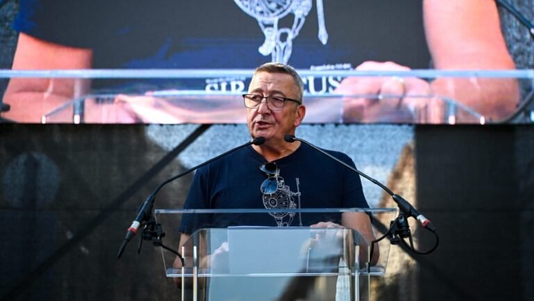 Molnár Áron Bayernak: Mély megdöbbenéssel láttam, hogy senkit nem akarsz kirángatni a taknyán és a vérén sehonnan