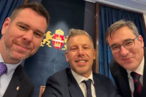 Vitézy feljelentést tesz egy fenyegető komment miatt