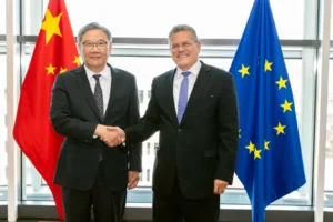 Az EU kezd nagyon besokallni Kína gazdasági túlsúlyától