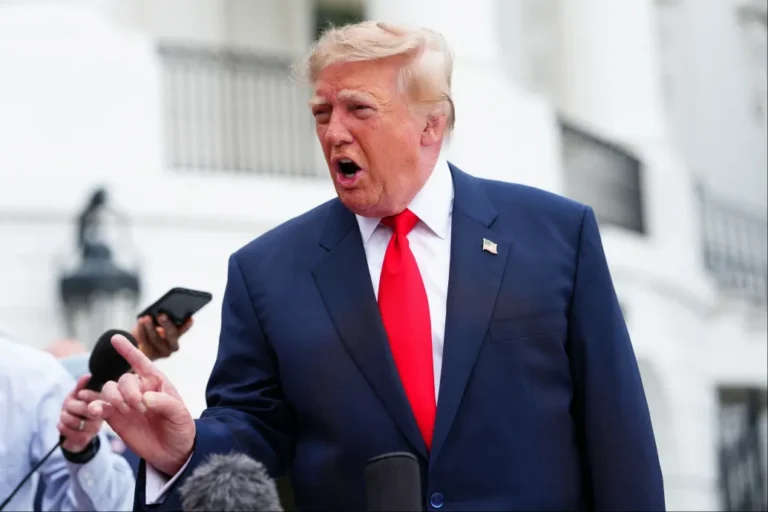 Trump: Eljött az ideje, hogy Ukrajnának új elnöke legyen