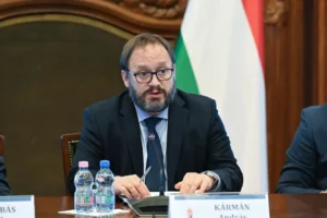 Kármán András megmutatta, hogy hol szeretne spórolni az állam a működésén 2027-ben
