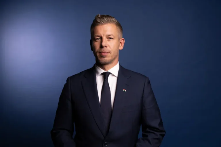 Magyar Péter: A rezsicsökkentés megtartásában nem, a családtámogatások kérdésében viszont nagy vita volt a kormányban