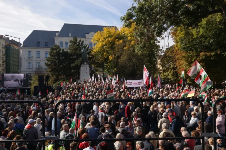 Megtámadták a Telex stábját a fideszes rendezvényen