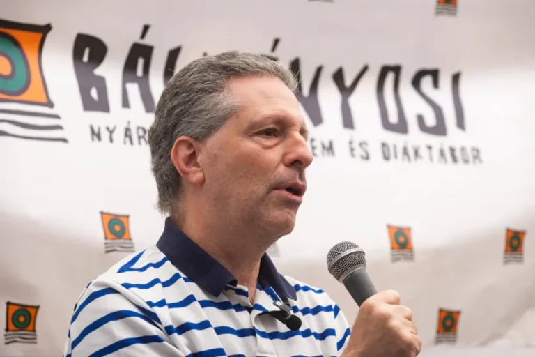 Schiffer tíz éve vezetőszáron vitette volna el Matolcsyt, most nem ért egyet a vezetőszárral