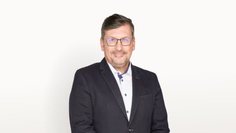 Tiszás képviselő: Önkormányzati cégnél dolgozhatott tovább a gyermekbántalmazással vádolt edző