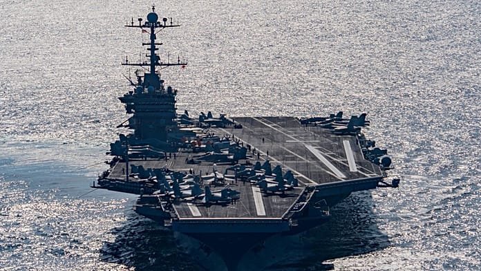 Indul a USS Roosevelt: az USA elküldi harmadik hordozó-harccsoportját is a Közel-Keletre