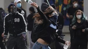 Albánia: harmadik napja tartanak erőszakos tiltakozások Tiranában