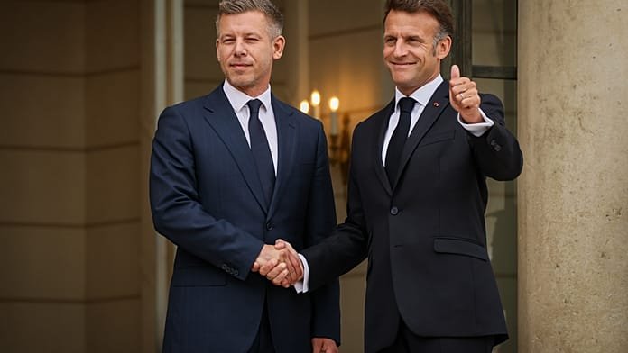 Magyar Péter: Emmanuel Macron Magyarországra jön október 23-án