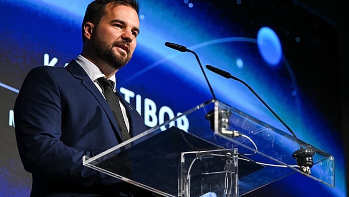Portré: Kapu Tibor – az ukulelés űrhajós, aki nincs elszállva