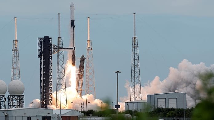 Rekordidő alatt ért fel a Crew Dragon űrkapszulája a Nemzetközi Űrállomásra