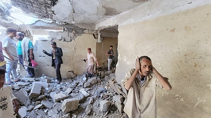 Jemen: tankok tüzelnek, harcok törnek ki Taiz külvárosában