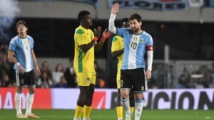 Benin kiborult, gengszterbandának nézték őket Lionel Messi búcsúmeccsén