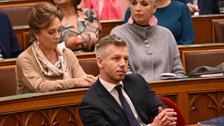 Magyar Péter bejelentette a költségvetés sarokszámait, a Fidesz szerint összevissza beszél