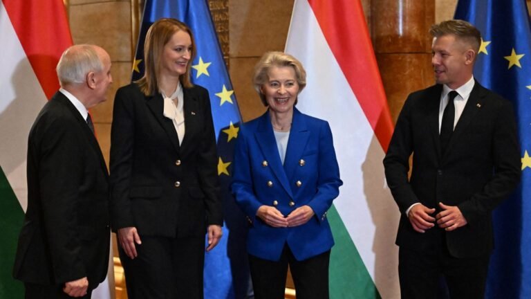 Ursula von der Leyen elszólta magát Budapesten, ez volt az céljuk Magyarországgal