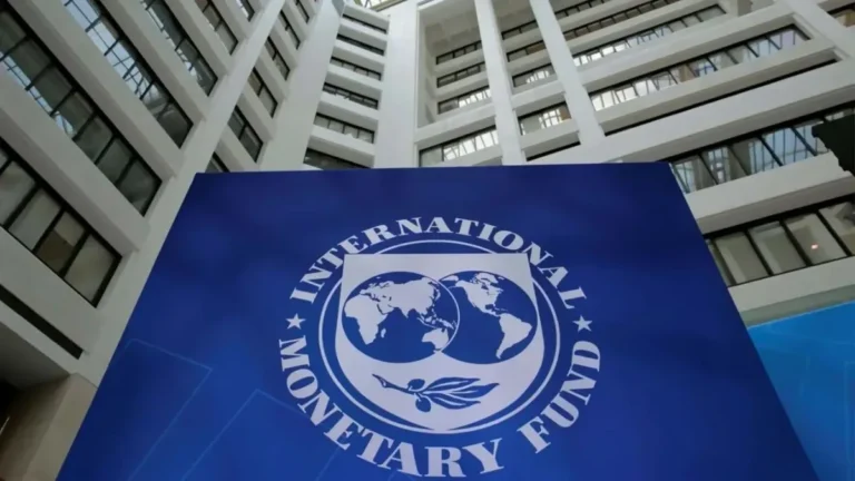 IMF: adóemelés, drágább rezsi, későbbi nyugdíj? Válaszokat vár a kormánytól a Fidesz képviselője