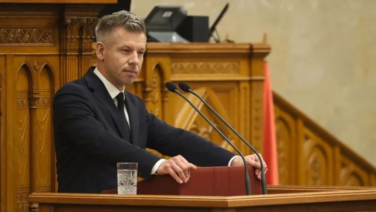 Fidesz: Senki sem kíváncsi Magyar Péterre az '56-os évfordulón