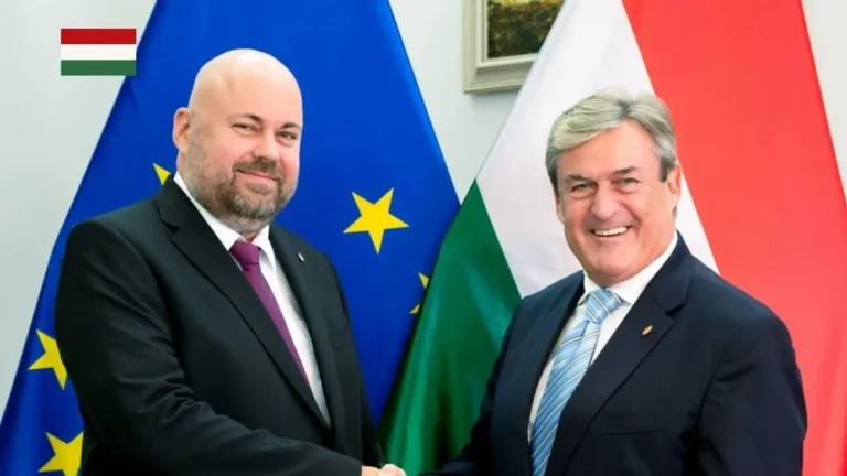 Alakul az RTL-kormány, most Kapitány István igazolt le egy újságírót
