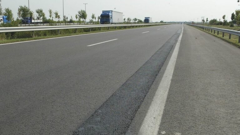 Lezárások jönnek az M0-son és az M2-esen: mutatjuk, hol és mikor változik a forgalmi rend