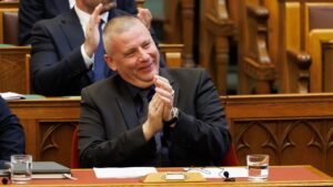 Az éjjel kapott 50 milliárdot Ruszin-Szendi Romulusz