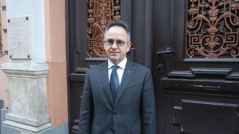 Meghosszabbították a letartóztatását, továbbra is börtönben marad Bús Balázs