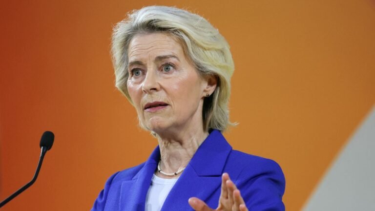 Ursula von der Leyen ki fog borulni: Ukrajna két szomszédja is rácsukta az ajtót Zelenszkijékre
