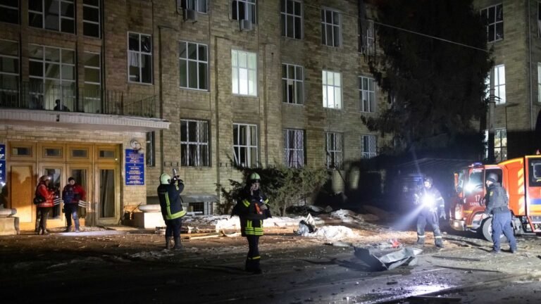 Bunkerkórházak, kritikus gyógyszerek: a NATO egyik főorvosa szerint így kell készülnünk a háborúra