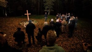 A pálosok nyomában, a Lélek útján – zarándoklat a balatonszemesi kolostorromhoz