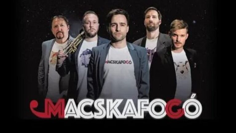 Negyven éve hódít a Macskafogó, ma már színházban is siker