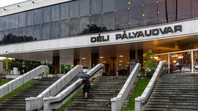 Egész hétvégére leáll a vonatközlekedés a Déli pályaudvaron