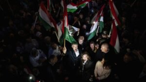 Sinkovits Imre fia szaval a Mi Hazánk megemlékezésén, az állami műsor már október 22-én kezdődik – mutatjuk, mi várható a nemzeti ünnepen